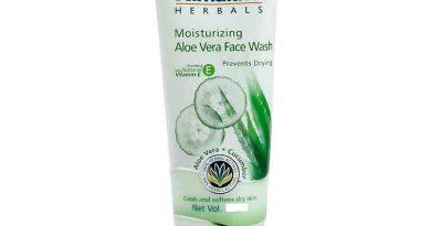 Himalaya Moisturizing Aloe Vera Face Wash img product 1